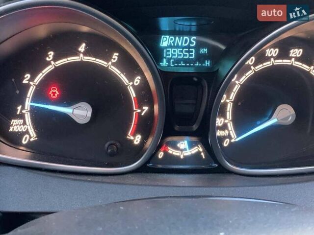 Белый Форд Фиеста, объемом двигателя 1 л и пробегом 139 тыс. км за 6200 $, фото 7 на Automoto.ua