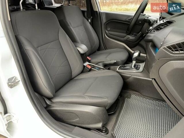 Білий Форд Фієста, об'ємом двигуна 1.6 л та пробігом 169 тис. км за 7555 $, фото 33 на Automoto.ua