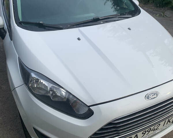 Білий Форд Фієста, об'ємом двигуна 1.6 л та пробігом 250 тис. км за 6750 $, фото 11 на Automoto.ua