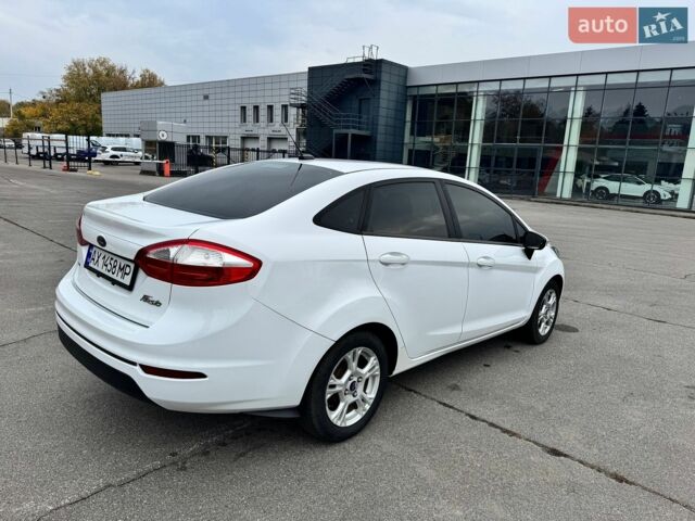 Білий Форд Фієста, об'ємом двигуна 1.6 л та пробігом 163 тис. км за 6500 $, фото 7 на Automoto.ua