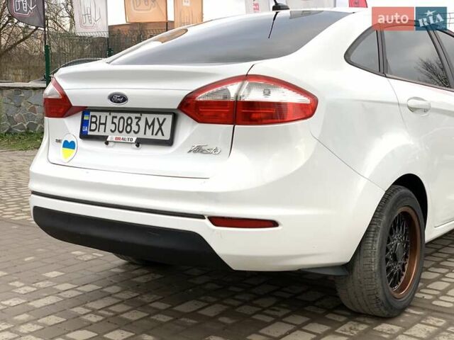 Білий Форд Фієста, об'ємом двигуна 1.6 л та пробігом 169 тис. км за 7555 $, фото 20 на Automoto.ua