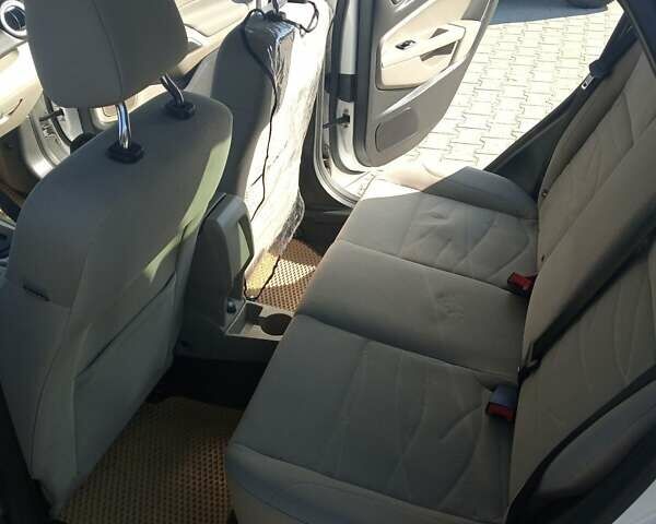 Білий Форд Фієста, об'ємом двигуна 1.6 л та пробігом 140 тис. км за 8000 $, фото 1 на Automoto.ua