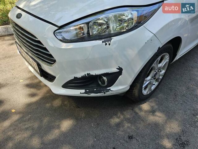 Белый Форд Фиеста, объемом двигателя 1.6 л и пробегом 115 тыс. км за 8700 $, фото 12 на Automoto.ua