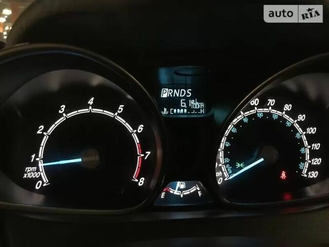 Білий Форд Фієста, об'ємом двигуна 1.6 л та пробігом 45 тис. км за 9000 $, фото 21 на Automoto.ua