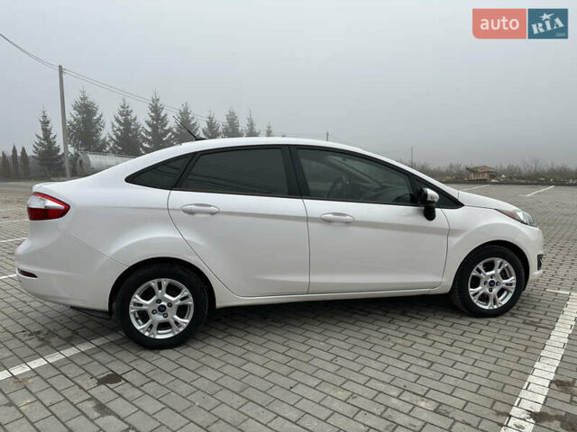 Белый Форд Фиеста, объемом двигателя 1.6 л и пробегом 160 тыс. км за 8000 $, фото 4 на Automoto.ua