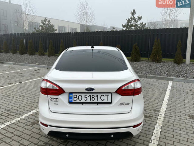 Белый Форд Фиеста, объемом двигателя 1.6 л и пробегом 160 тыс. км за 8000 $, фото 6 на Automoto.ua