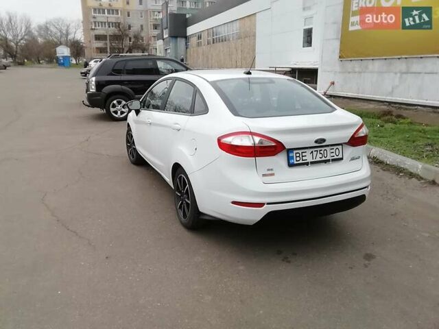 Білий Форд Фієста, об'ємом двигуна 1.6 л та пробігом 102 тис. км за 8600 $, фото 18 на Automoto.ua