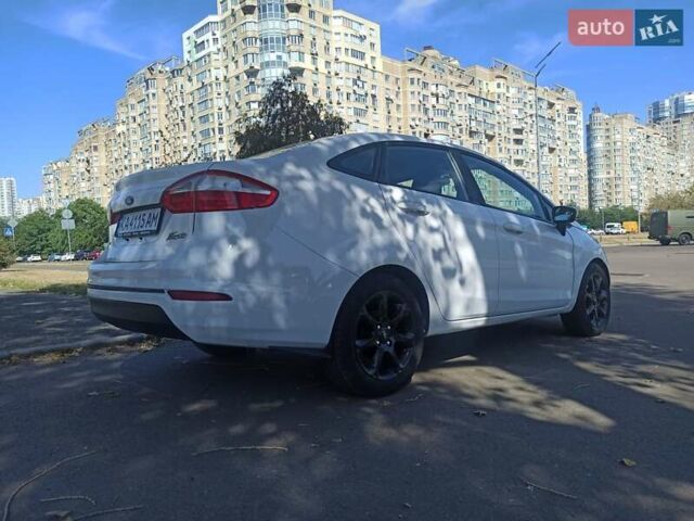 Белый Форд Фиеста, объемом двигателя 1.6 л и пробегом 182 тыс. км за 7400 $, фото 3 на Automoto.ua