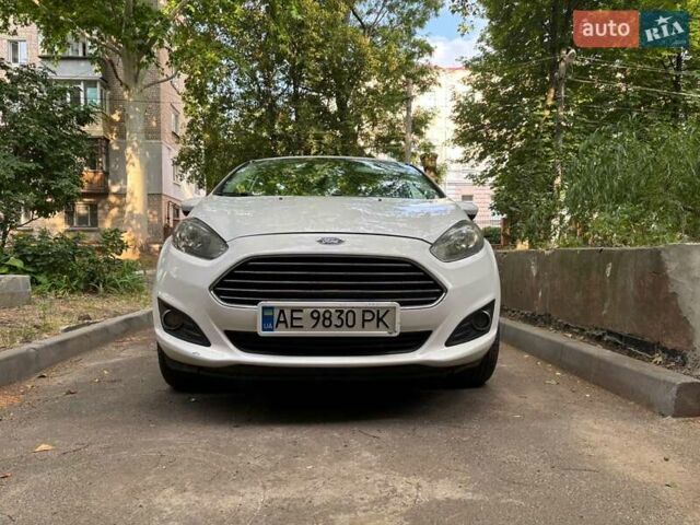 Белый Форд Фиеста, объемом двигателя 1.6 л и пробегом 71 тыс. км за 7500 $, фото 7 на Automoto.ua
