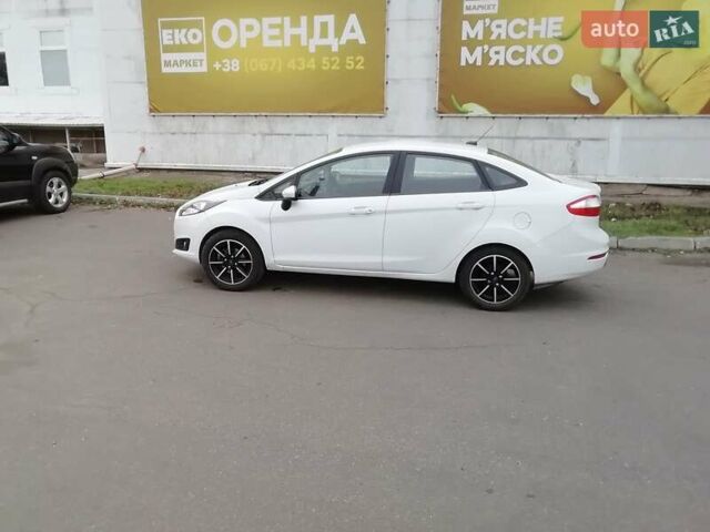Білий Форд Фієста, об'ємом двигуна 1.6 л та пробігом 102 тис. км за 8600 $, фото 2 на Automoto.ua