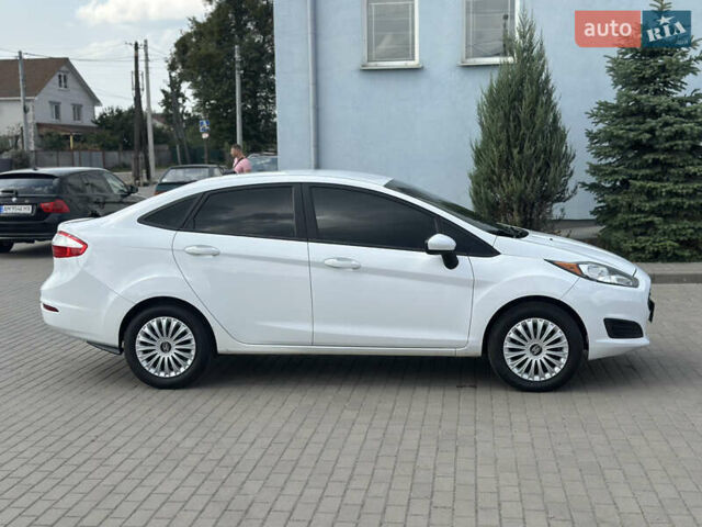 Білий Форд Фієста, об'ємом двигуна 1.6 л та пробігом 186 тис. км за 7850 $, фото 7 на Automoto.ua