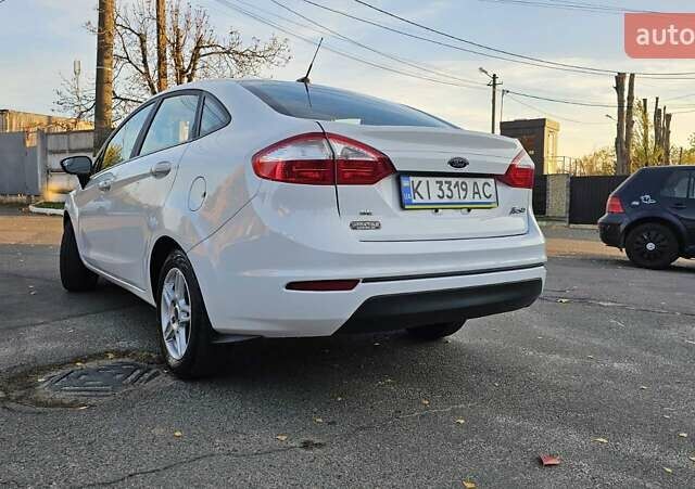 Белый Форд Фиеста, объемом двигателя 1.6 л и пробегом 143 тыс. км за 7300 $, фото 16 на Automoto.ua