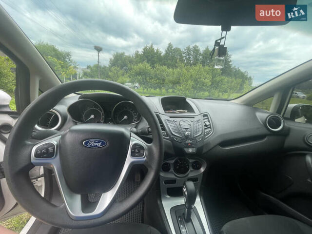Форд Фиеста 2018 в Львове на Automoto.ua Белый Форд Фиеста, объемом двигателя 1.6 л и пробегом 84 тыс. км за 7700 $, фото 8 на Automoto.ua