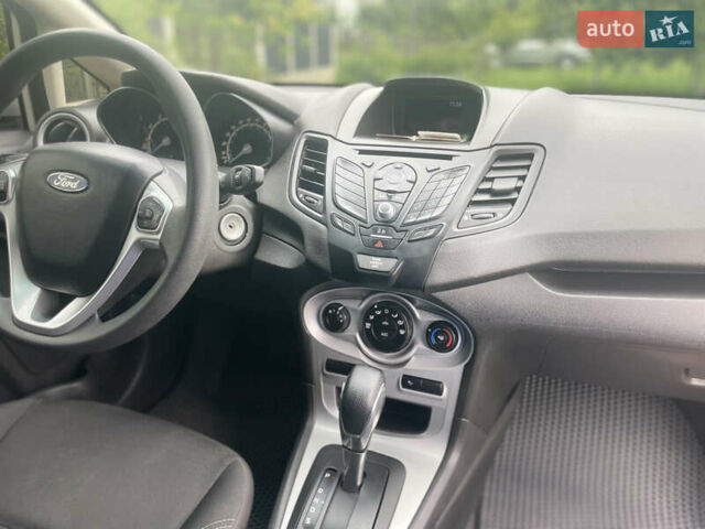 Форд Фиеста 2018 в Львове на Automoto.ua Белый Форд Фиеста, объемом двигателя 1.6 л и пробегом 84 тыс. км за 7700 $, фото 12 на Automoto.ua