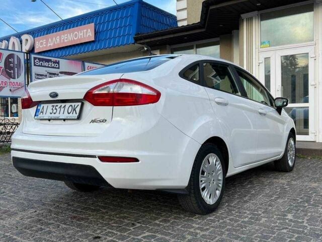 Белый Форд Фиеста, объемом двигателя 1.6 л и пробегом 67 тыс. км за 7700 $, фото 3 на Automoto.ua