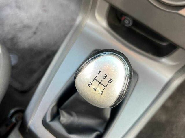 Белый Форд Фиеста, объемом двигателя 1.6 л и пробегом 67 тыс. км за 7700 $, фото 12 на Automoto.ua