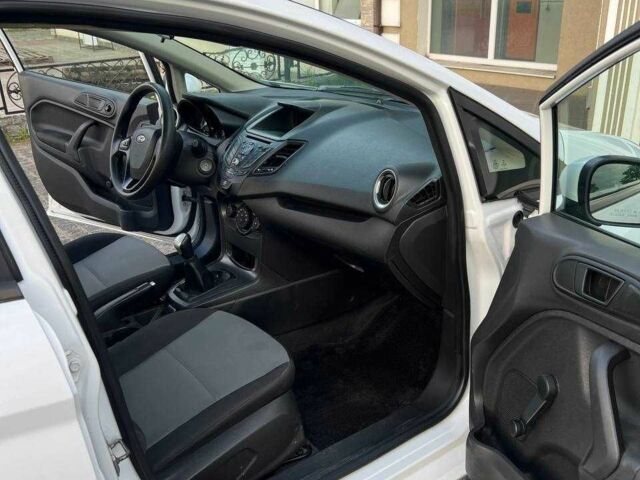 Белый Форд Фиеста, объемом двигателя 1.6 л и пробегом 67 тыс. км за 7700 $, фото 15 на Automoto.ua