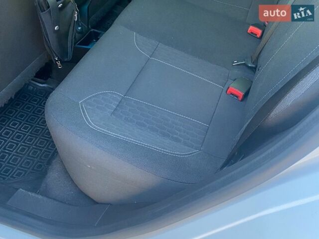 Белый Форд Фиеста, объемом двигателя 1.6 л и пробегом 71 тыс. км за 9500 $, фото 10 на Automoto.ua