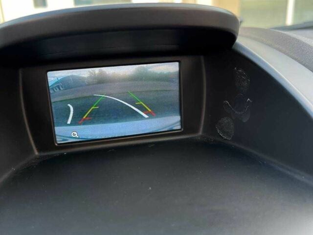 Белый Форд Фиеста, объемом двигателя 1.6 л и пробегом 67 тыс. км за 7700 $, фото 10 на Automoto.ua