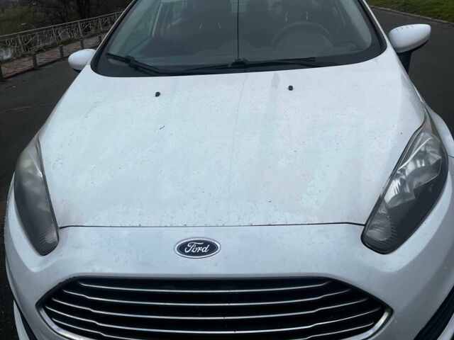 Белый Форд Фиеста, объемом двигателя 1.6 л и пробегом 2 тыс. км за 8000 $, фото 1 на Automoto.ua