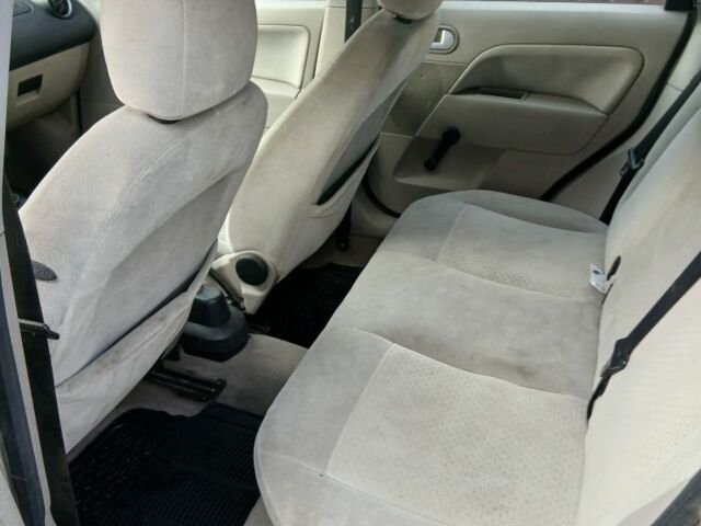 Бежевый Форд Фиеста, объемом двигателя 1.4 л и пробегом 314 тыс. км за 2021 $, фото 6 на Automoto.ua