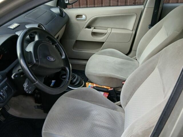 Бежевий Форд Фієста, об'ємом двигуна 1.4 л та пробігом 313 тис. км за 2386 $, фото 1 на Automoto.ua