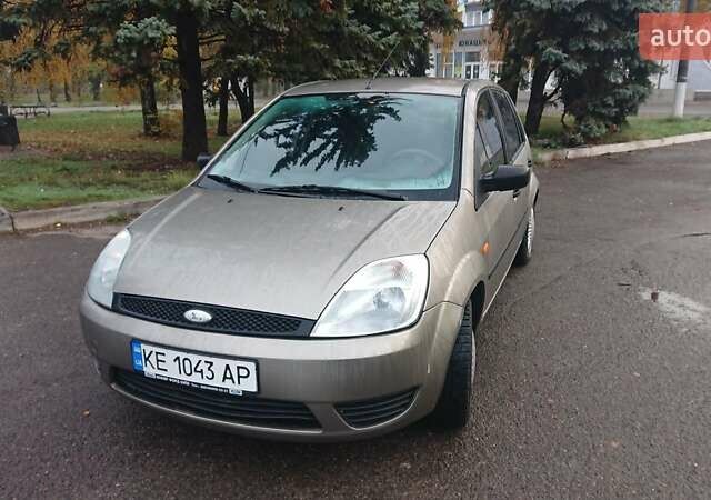 Бежевый Форд Фиеста, объемом двигателя 1.3 л и пробегом 153 тыс. км за 2700 $, фото 6 на Automoto.ua