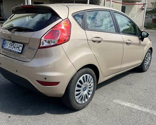 Форд Фиеста 2016 в Полтаве на Automoto.ua Бежевый Форд Фиеста, объемом двигателя 1 л и пробегом 96 тыс. км за 9800 $, фото 12 на Automoto.ua