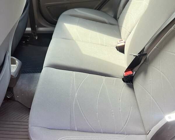 Форд Фиеста 2016 в Полтаве на Automoto.ua Бежевый Форд Фиеста, объемом двигателя 1 л и пробегом 96 тыс. км за 9800 $, фото 7 на Automoto.ua