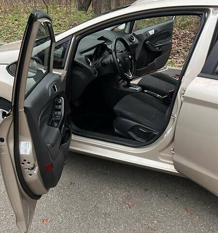 Бежевий Форд Фієста, об'ємом двигуна 1 л та пробігом 65 тис. км за 10000 $, фото 9 на Automoto.ua