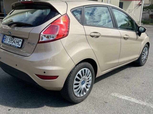 Бежевый Форд Фиеста, объемом двигателя 1 л и пробегом 97 тыс. км за 8700 $, фото 2 на Automoto.ua