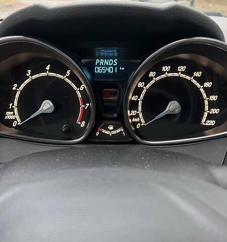 Бежевий Форд Фієста, об'ємом двигуна 1 л та пробігом 65 тис. км за 10000 $, фото 14 на Automoto.ua