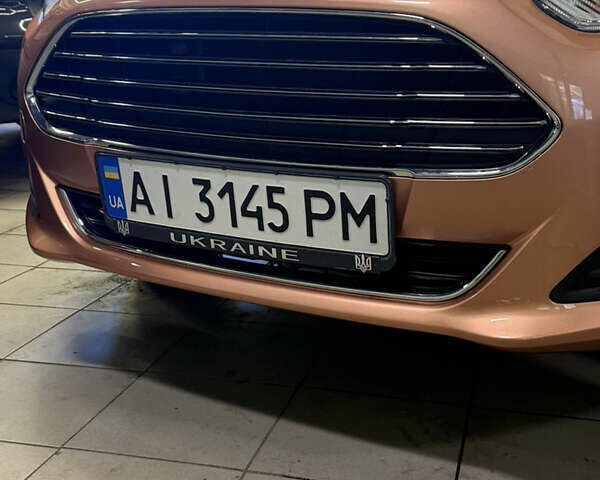 Бежевый Форд Фиеста, объемом двигателя 1.6 л и пробегом 190 тыс. км за 8200 $, фото 1 на Automoto.ua