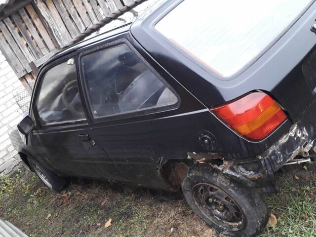 Черный Форд Фиеста, объемом двигателя 0 л и пробегом 300 тыс. км за 348 $, фото 2 на Automoto.ua