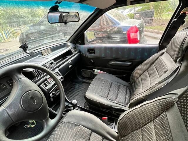 Черный Форд Фиеста, объемом двигателя 1.3 л и пробегом 854 тыс. км за 750 $, фото 2 на Automoto.ua