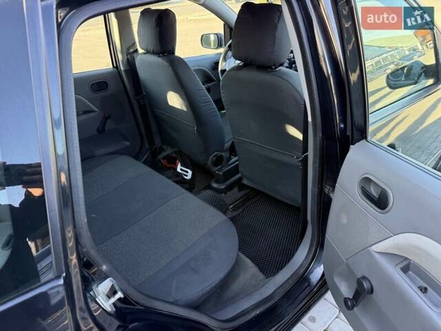 Черный Форд Фиеста, объемом двигателя 1.4 л и пробегом 155 тыс. км за 2999 $, фото 23 на Automoto.ua