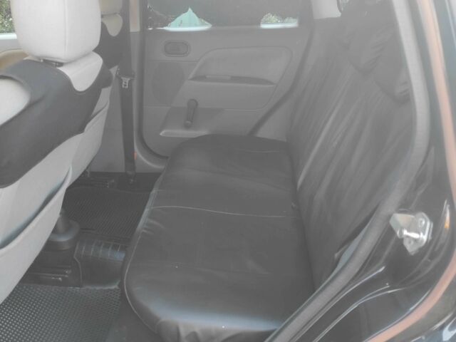 Черный Форд Фиеста, объемом двигателя 1.4 л и пробегом 1000 тыс. км за 3000 $, фото 2 на Automoto.ua