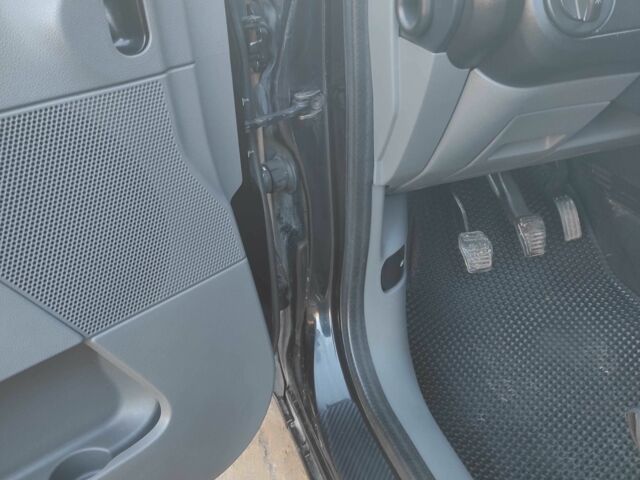 Черный Форд Фиеста, объемом двигателя 1.4 л и пробегом 1000 тыс. км за 3000 $, фото 1 на Automoto.ua