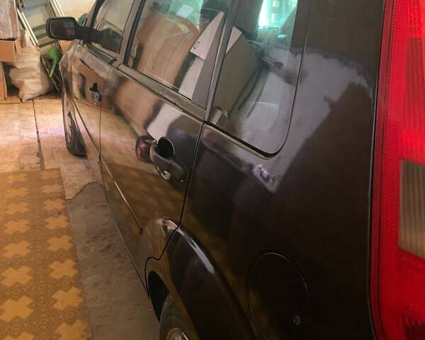 Чорний Форд Фієста, об'ємом двигуна 1.3 л та пробігом 175 тис. км за 3200 $, фото 24 на Automoto.ua