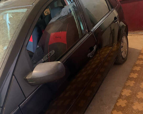 Чорний Форд Фієста, об'ємом двигуна 1.3 л та пробігом 175 тис. км за 3200 $, фото 19 на Automoto.ua