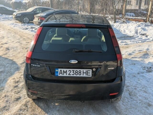 Чорний Форд Фієста, об'ємом двигуна 1.4 л та пробігом 360 тис. км за 3000 $, фото 3 на Automoto.ua