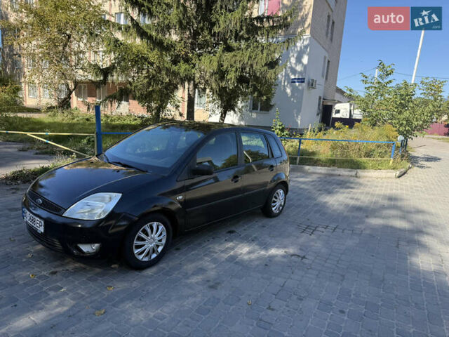 Чорний Форд Фієста, об'ємом двигуна 1.3 л та пробігом 242 тис. км за 3250 $, фото 13 на Automoto.ua
