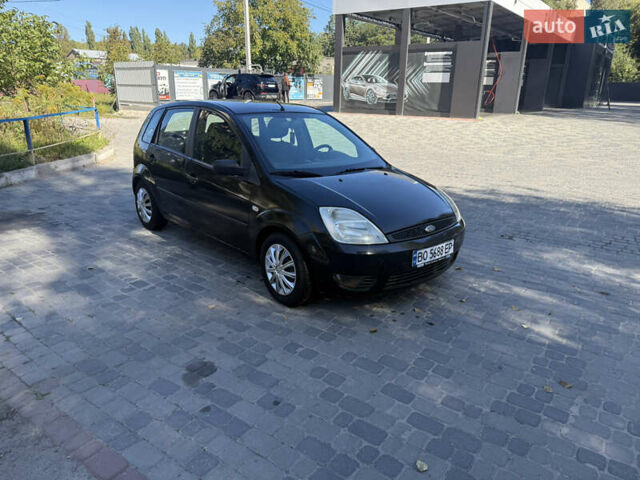 Чорний Форд Фієста, об'ємом двигуна 1.3 л та пробігом 242 тис. км за 3250 $, фото 5 на Automoto.ua