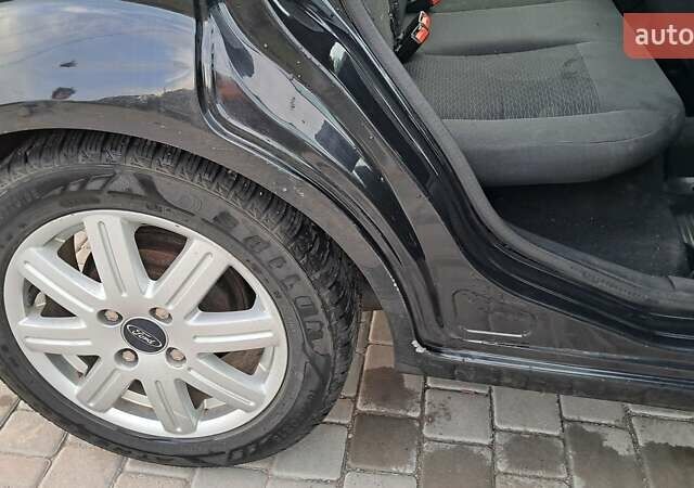 Чорний Форд Фієста, об'ємом двигуна 1.3 л та пробігом 213 тис. км за 4200 $, фото 5 на Automoto.ua