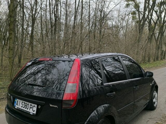 Черный Форд Фиеста, объемом двигателя 1.3 л и пробегом 260 тыс. км за 3600 $, фото 1 на Automoto.ua