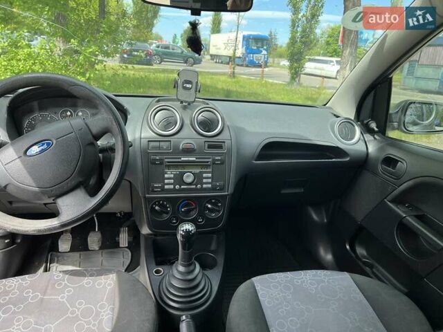 Форд Фиеста 2006 в Киеве на Automoto.ua Черный Форд Фиеста, объемом двигателя 1.39 л и пробегом 330 тыс. км за 3450 $, фото 8 на Automoto.ua