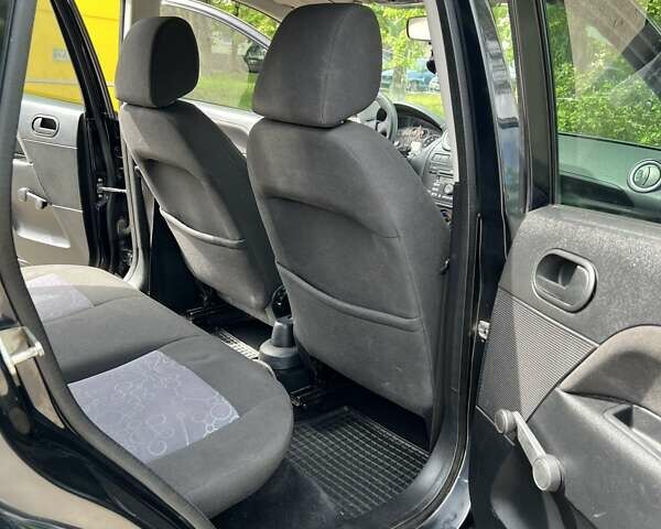 Форд Фиеста 2006 в Киеве на Automoto.ua Черный Форд Фиеста, объемом двигателя 1.39 л и пробегом 330 тыс. км за 3450 $, фото 19 на Automoto.ua