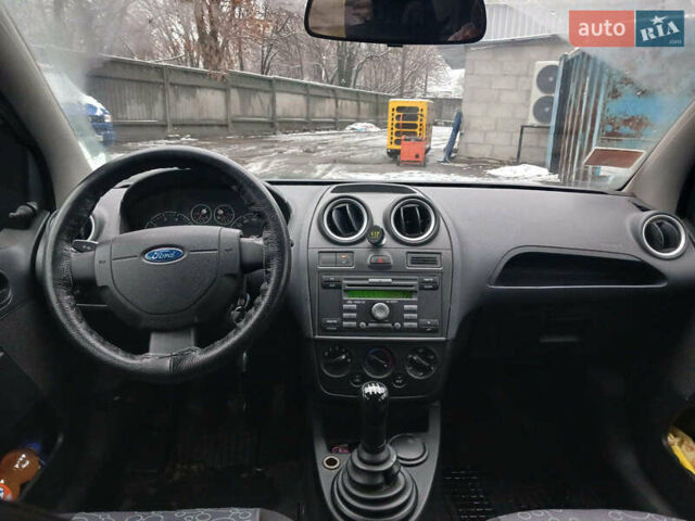 Черный Форд Фиеста, объемом двигателя 0 л и пробегом 184 тыс. км за 3590 $, фото 15 на Automoto.ua