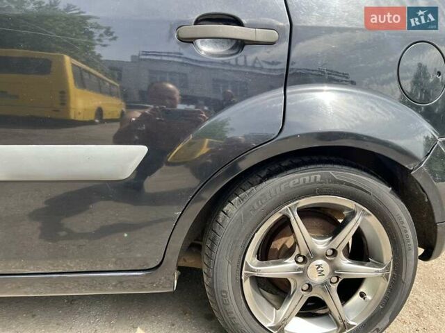 Форд Фиеста 2006 в Киеве на Automoto.ua Черный Форд Фиеста, объемом двигателя 1.39 л и пробегом 330 тыс. км за 3450 $, фото 6 на Automoto.ua