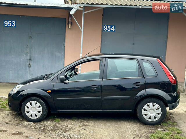 Черный Форд Фиеста, объемом двигателя 1.4 л и пробегом 260 тыс. км за 3650 $, фото 10 на Automoto.ua